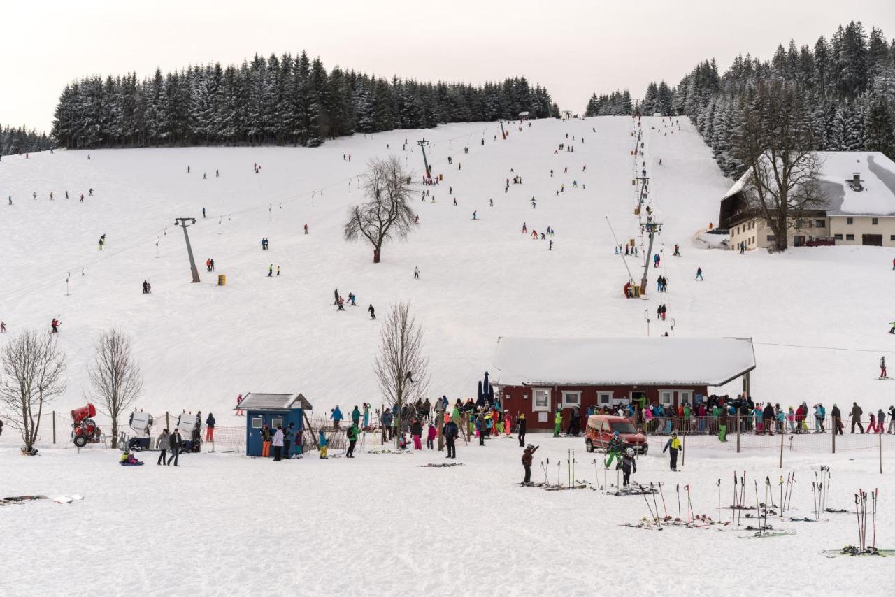 Haus Buron Lägenhet Titisee-Neustadt Exteriör bild